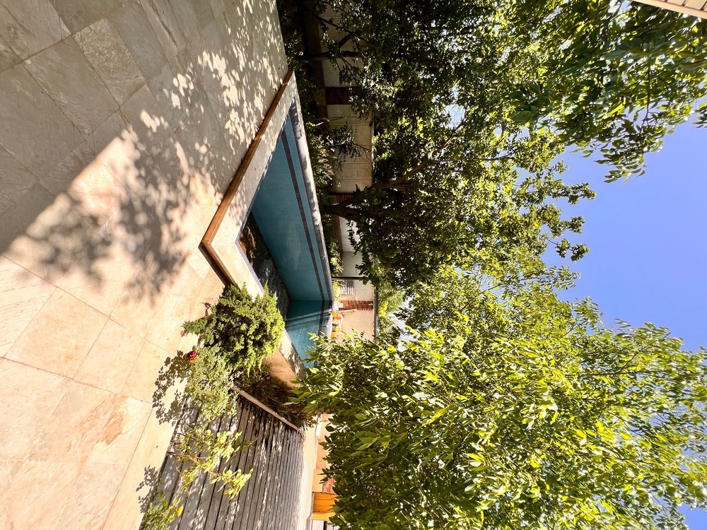    بی نام  
